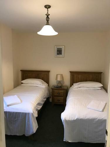 Hostal Scenarios