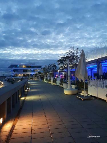 Apartamento Luminoso Cerca de La Playa Y Puerto