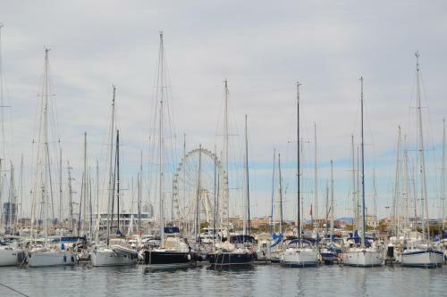 Apartamento Beach Malvarrosa, Caba�al, Wifi Free. Ca' Micaela.