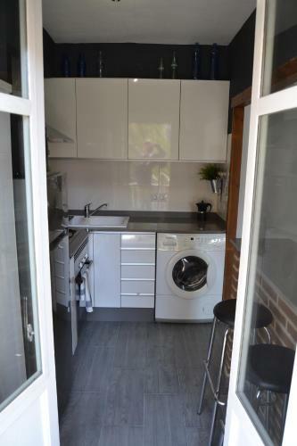 Apartamento Beach Malvarrosa, Caba�al, Wifi Free. Ca' Micaela.