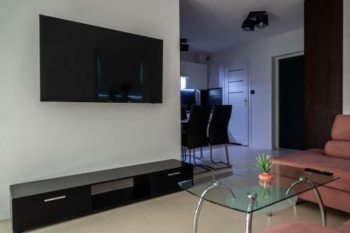 Apartament Przy Parku Z Du?ym Tarasem ,prywatny Parking