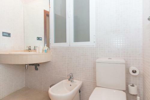 Hostal Bet Apartments - Canovas Rooms