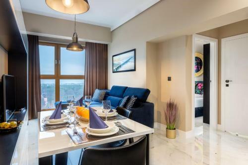 Ambria Apartments Platan Tower