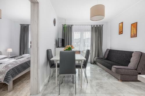 Apartamenty Legion�w 47 By Renters