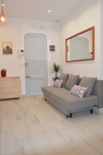 Cozy & Modern Apartment Next To Metro A. Guimer�
