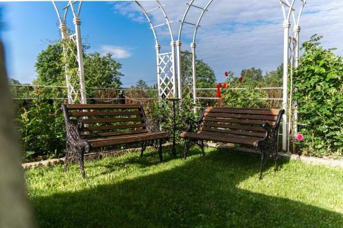 Bed & Breakfast Niespodzianka