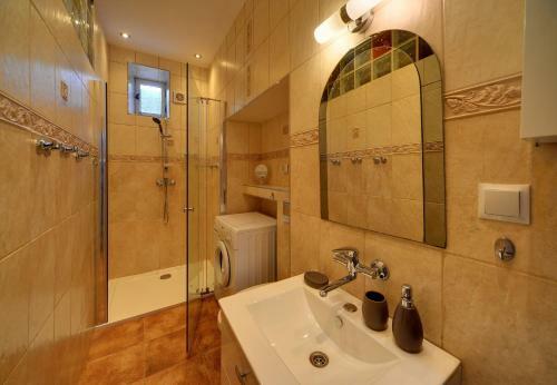 Apart-invest Apartament B?aszko