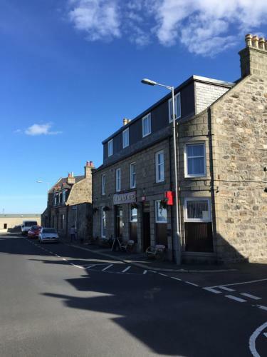 The Davron Hotel
