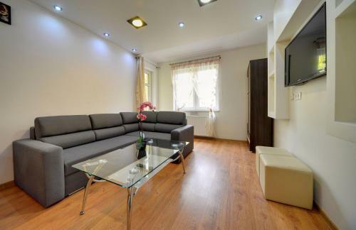 Apart-invest Apartament Latte