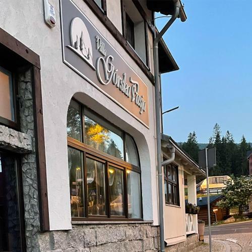Hostal G�rska Pasja - Ski Arena
