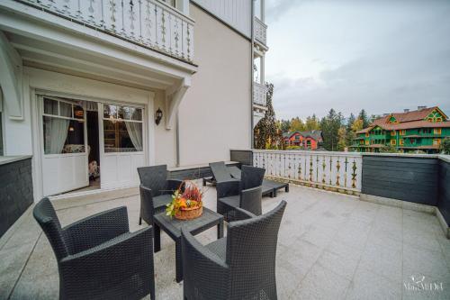 Dolina Wiking�w Apartament Urnes 01