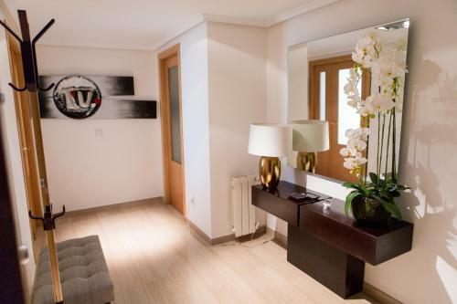 Art And Sciences View Luxury Apartment