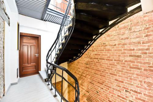 Metropolis Apartment