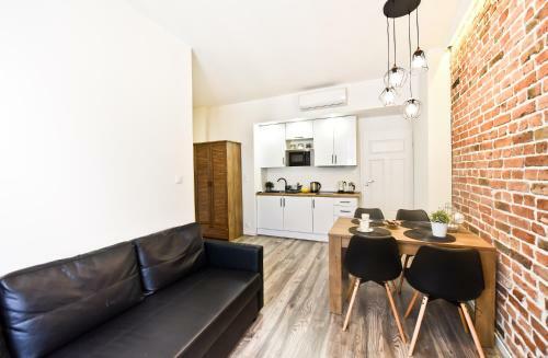 Metropolis Apartment