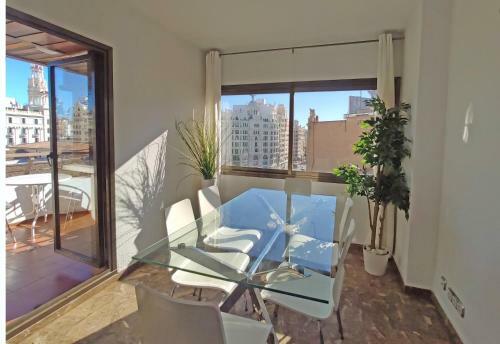 Sunny Apartment With Fantastic Terrace Views!