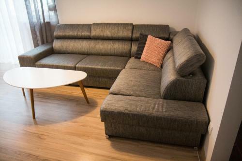 Apartament F&j