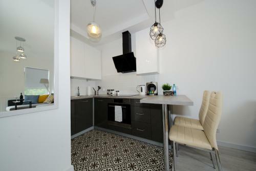 Crossroads Apartment