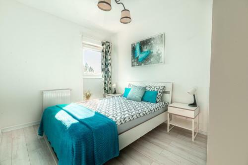 Crossroads Apartment