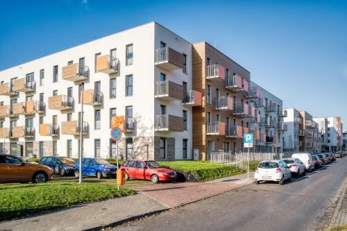 Apartament D?bowy Z Miejscem Parkingowym