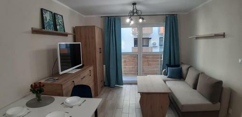 Apartament D?bowy Z Miejscem Parkingowym