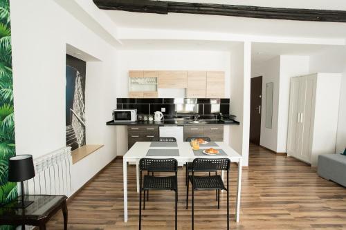 Apartamento Old Town Studio (b)