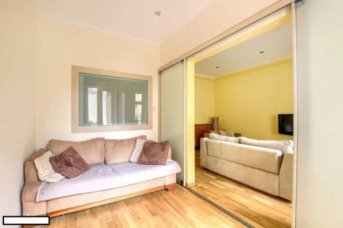 Parish House - Apartment