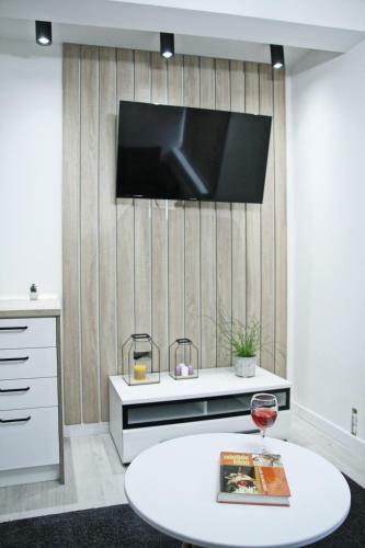 Bp Apartment VI