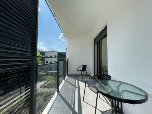 Homestay 2 Apartment With Parking