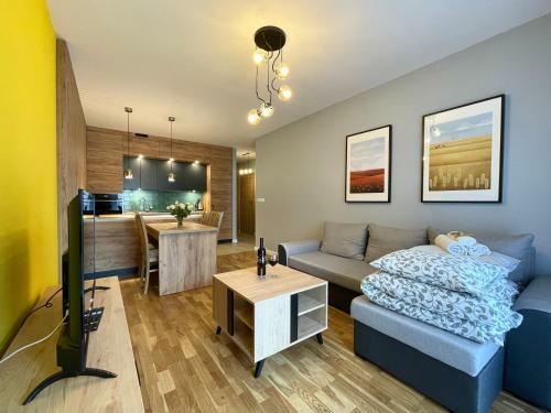 Homestay 2 Apartment With Parking