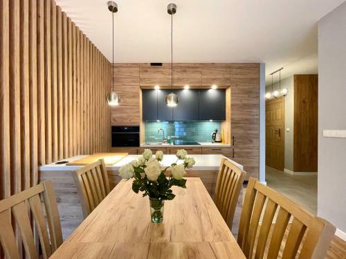 Homestay 2 Apartment With Parking