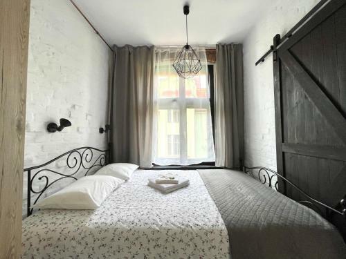 Copernicus Street Apartment - Twin Peaks