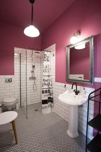 Petite Visite No. 17 Apartment