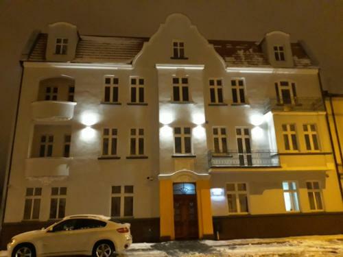 Apartamento Eldom-noclegi, Kolejowa 15 W?growiec
