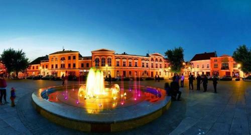 Apartament ?rednia 15 II Pi?tro W?growiec
