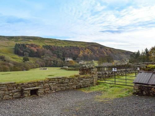 5 Swallowholm Cottages
