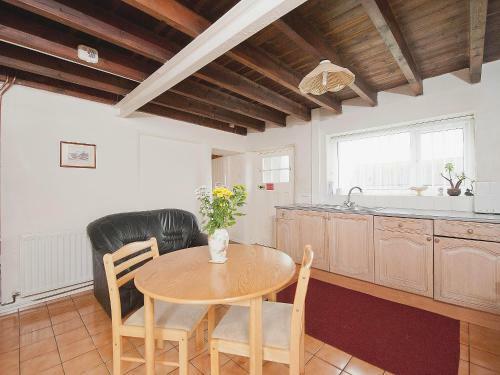 High Farm Cottage