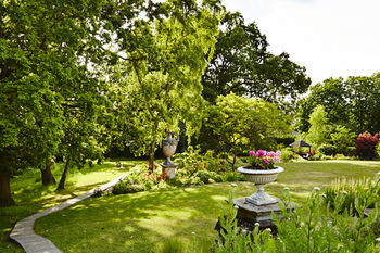 Best Western Bromley Court Hotel