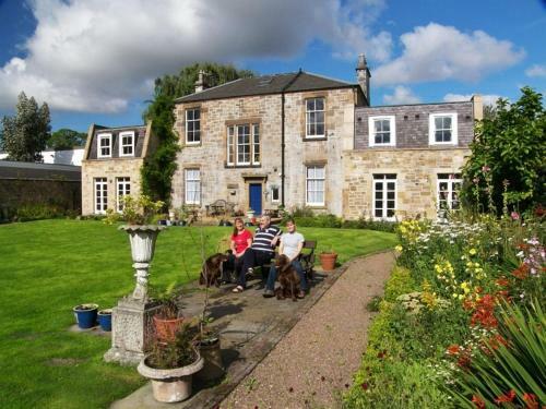 Hostal Rathan House - Guesthouse At Eskbank
