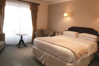 Best Western Three Swans Hotel