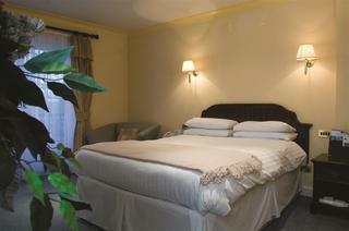 Best Western Three Swans Hotel