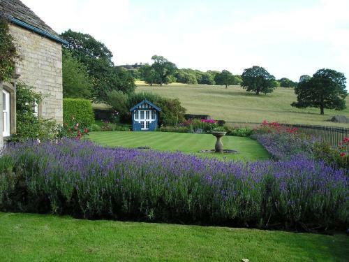 Heathy Lea Bed And Breakfast
