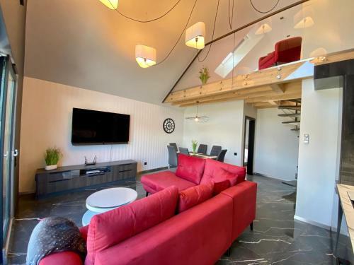Apartament Lux Ustro?