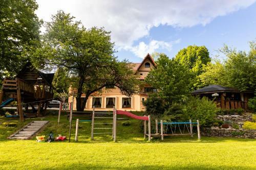Hostal Go?ciniec Pod Ma?ym Kr�lem