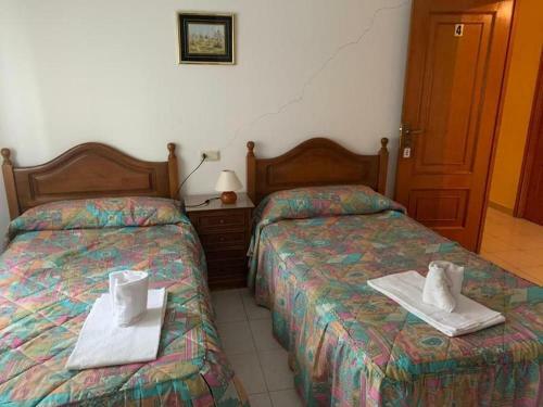 Room In Guest Room - Hostal Restaurante Seoane