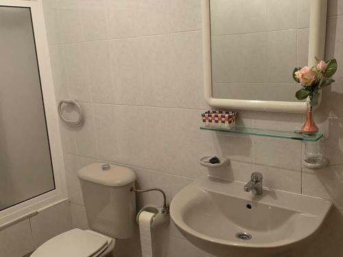 Room In Guest Room - Hostal Restaurante Seoane