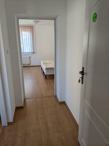 Pokoje Go?cinne - Le?na 8