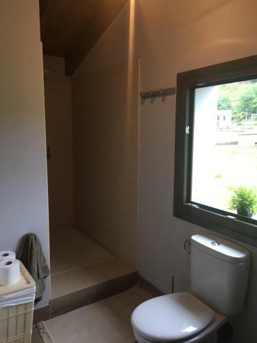 Casita Junto Al R�o Deva