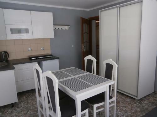 Apartamenty I Pokoje Biala Hortensja