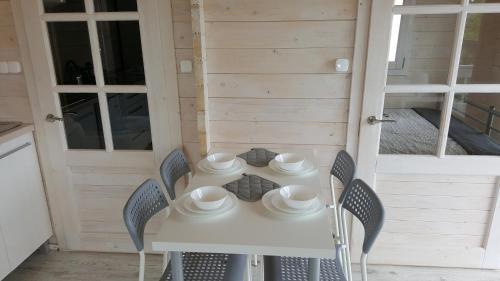 Lodge Komodor - Ozonowane Domki