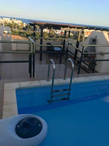 Apartamento Atico Con Piscina Privada Y Vistas Al Mar